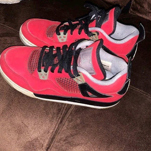 Jordan 4 Retro Toro Bravo - Picture 4 of 5